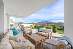 Golf apartment for sale in prime location