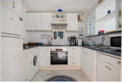 Apartment For Sale in Calahonda, Costa del Sol