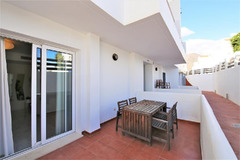 Middle Floor Apartment in Estepona