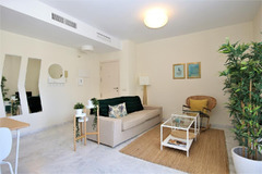 Middle Floor Apartment in Estepona