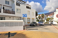 Middle Floor Apartment in Estepona