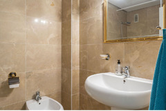 Middle Floor Apartment in La Duquesa