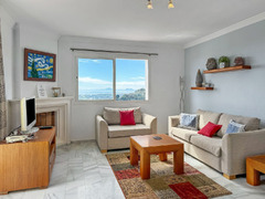 Middle Floor Apartment in Estepona
