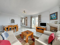 Middle Floor Apartment in Estepona