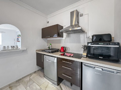 Middle Floor Apartment in Estepona