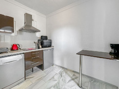 Middle Floor Apartment in Estepona