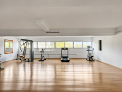 Middle Floor Apartment in Estepona