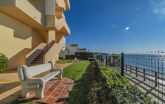 Middle Floor Apartment in New Golden Mile