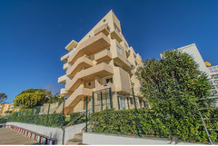 Middle Floor Apartment in New Golden Mile