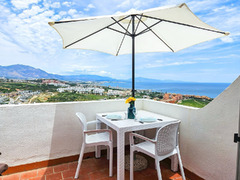 Middle Floor Apartment in Manilva
