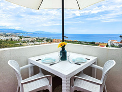 Middle Floor Apartment in Manilva