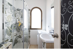 Lovely studio apartment with panoramic sea views in La Duquesa