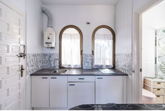 Lovely studio apartment with panoramic sea views in La Duquesa