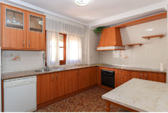 Middle Floor Apartment in Casarabonela
