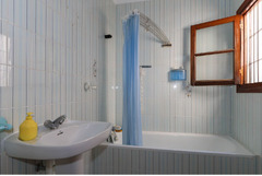 Middle Floor Apartment in Casarabonela