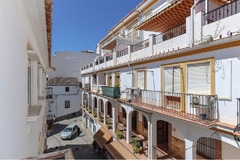 Middle Floor Apartment in Casarabonela