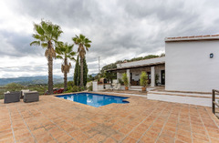 Finca - Cortijo in Tolox