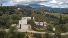 Finca - Cortijo in Tolox
