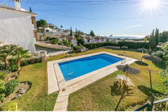 Middle Floor Apartment in La Capellania
