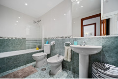 Middle Floor Apartment in Benalmadena Costa