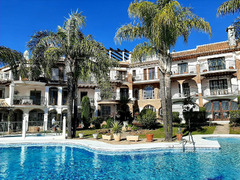 Sunny and bright apartment for sale in  in Mijas Golf, Costa del Sol
