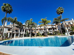 Sunny and bright apartment for sale in  in Mijas Golf, Costa del Sol