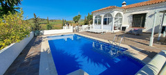 Detached Villa in Almogía