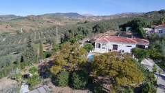 Detached Villa in Almogía