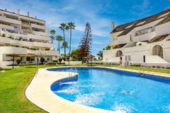 Apartment For Sale in Nueva Andalucía, Costa del Sol