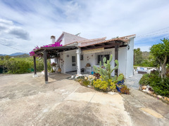 Finca - Cortijo in Coín