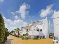 Attractive two bedroom apartment for sale in Aloha Royal