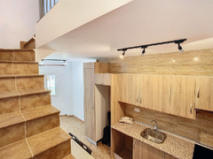 New Townhouse in the Center El Burgo