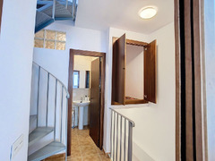 New Townhouse in the Center El Burgo