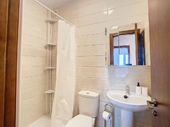 New Townhouse in the Center El Burgo