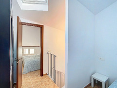 New Townhouse in the Center El Burgo