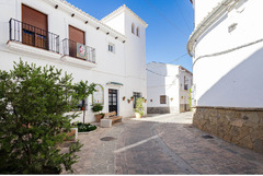 Beautiful house in Ardales for sale