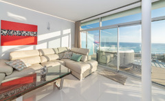 Modern contemporary style penthouse for sale in Benalmadena