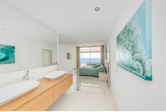 Modern contemporary style penthouse for sale in Benalmadena