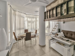 Lovely beachfront studio apartment in San Luis de Sabinillas