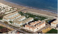Lovely beachfront studio apartment in San Luis de Sabinillas
