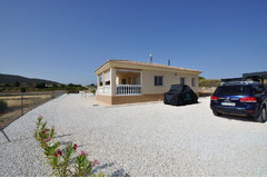 Stunning 3 Bedroom, 2 Bath Villa with Pool near Pinoso