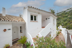 Apartment For Sale in Marbella, Costa del Sol