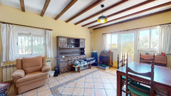Detached 4 Bed 2 Bath Villa with pool