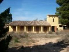 Pyrenees Farmhouse for renovation