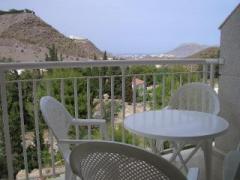 2 bed apartment near the beach
