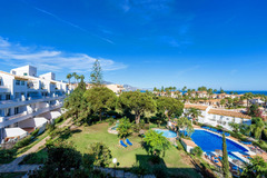 Apartment For Sale in El Faro, Costa del Sol