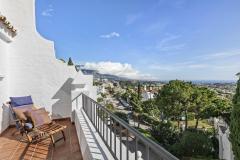 Apartment For Sale in Las Colinas de Marbella, Costa del Sol