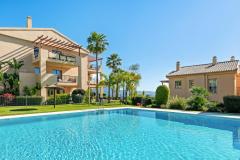 Apartment For Sale in El Paraiso, Costa del Sol