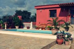 Property of 13,000 m² with House, Pool, and Stables