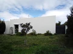 Beautiful and bright, modern home for sale at the foot of Sierra Mariola